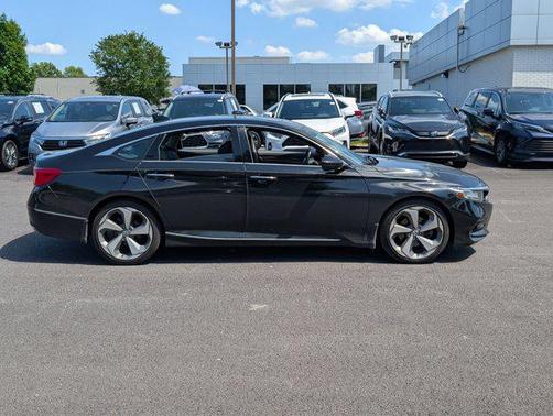 2019 Honda Accord Touring 2.0T