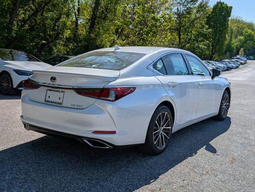 2025 Lexus ES 350 Base
