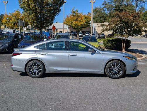 2023 Lexus ES 350 Base