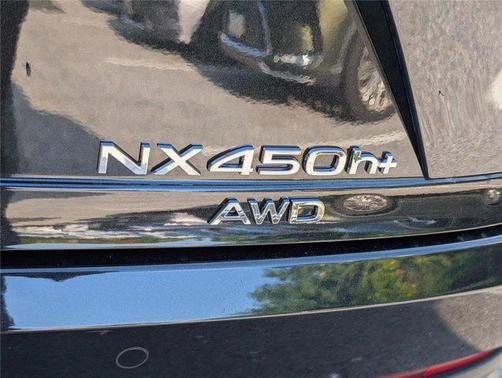 2025 Lexus NX 450h+ Luxury