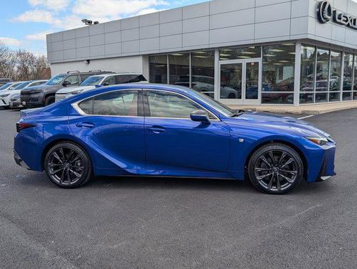 2022 Lexus IS 350 Base