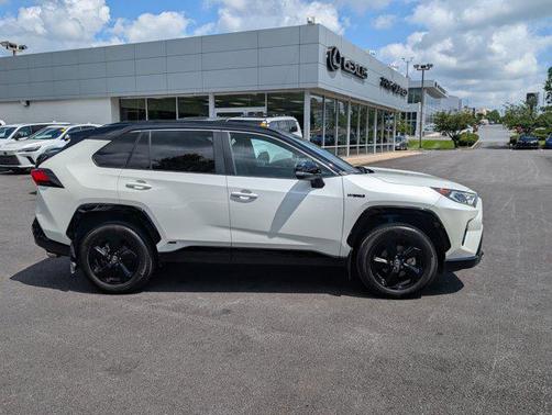 2021 Toyota RAV4 Hybrid SE