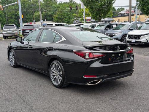2021 Lexus ES 350 Base