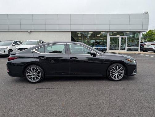 2021 Lexus ES 350 Base