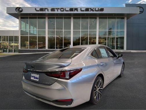 2025 Lexus ES 300h Base