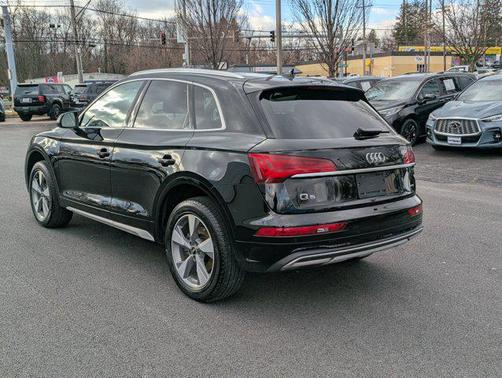 2023 Audi Q5 40 Premium Plus