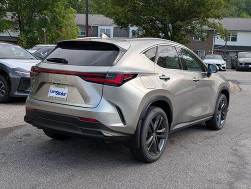 2025 Lexus NX 450h+ Luxury