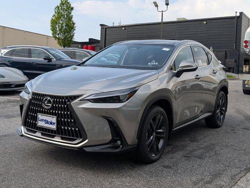 2025 Lexus NX 450h+ Luxury