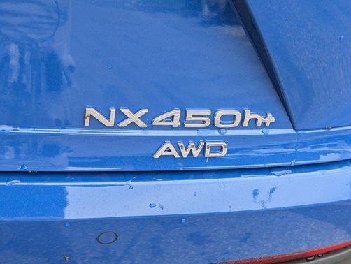 2025 Lexus NX 450h+ Luxury