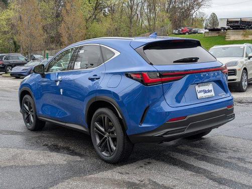 2025 Lexus NX 450h+ Luxury
