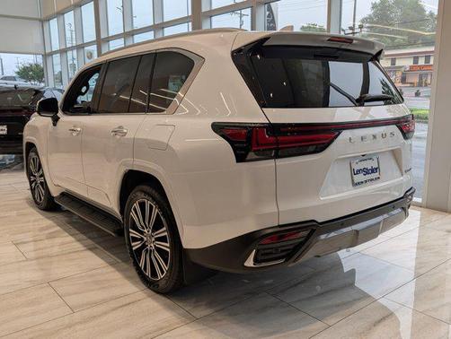 2025 Lexus LX 600 Luxury
