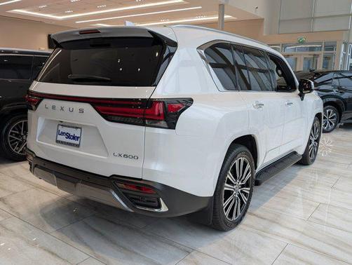 2025 Lexus LX 600 Luxury