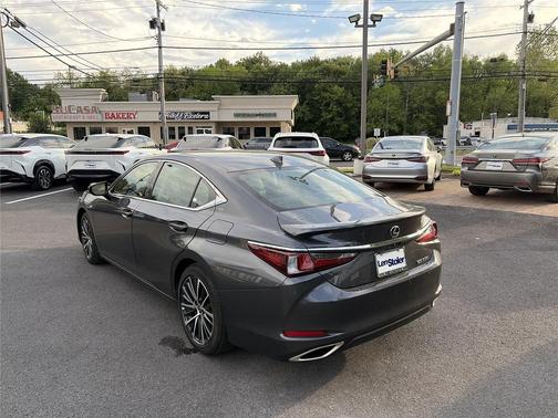 Cloudburst Gray 2025 Lexus ES 350 Base