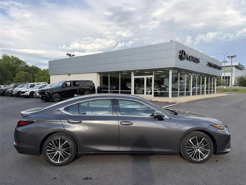 Cloudburst Gray 2025 Lexus ES 350 Base