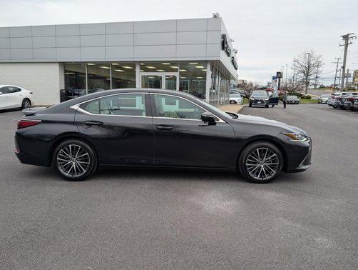 2022 Lexus ES 350 Base