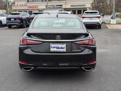 2022 Lexus ES 350 Base