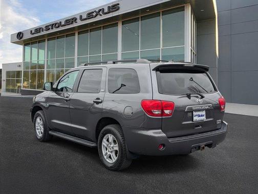 2016 Toyota Sequoia SR5