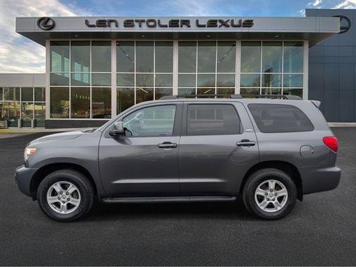 2016 Toyota Sequoia SR5