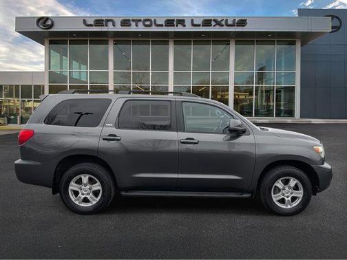 2016 Toyota Sequoia SR5