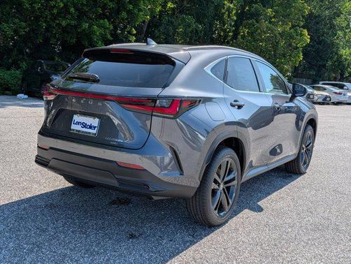 2025 Lexus NX 450h+ Luxury