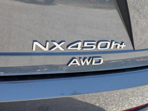 2025 Lexus NX 450h+ Luxury