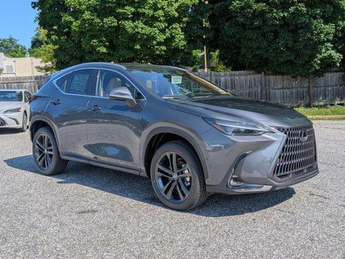 2025 Lexus NX 450h+ Luxury