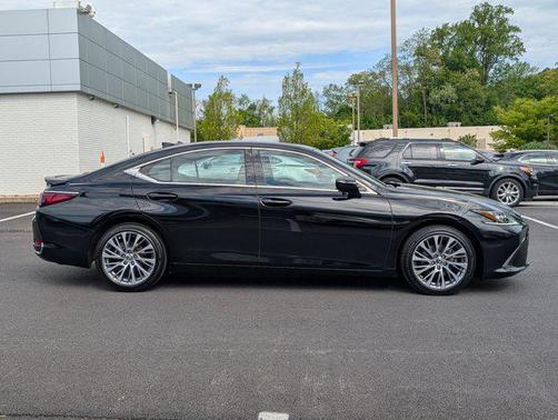 2021 Lexus ES 250 Base