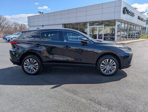 2024 Toyota Venza XLE