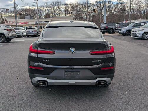 2022 BMW X4 xDrive30i