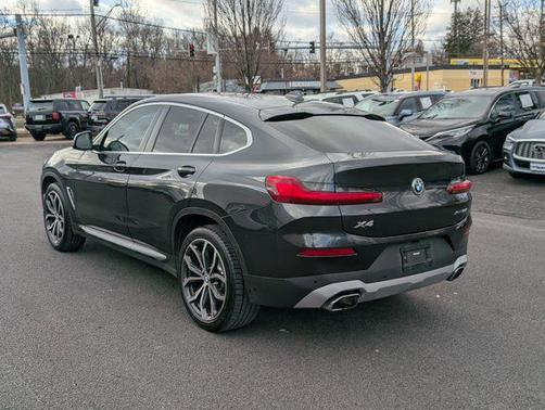 2022 BMW X4 xDrive30i
