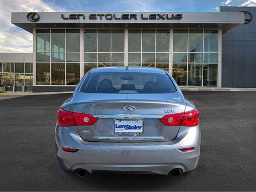 2016 INFINITI Q50 Hybrid Base