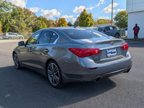 2016 INFINITI Q50 Hybrid Base