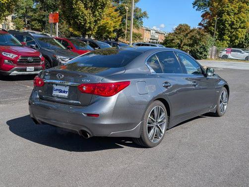 2016 INFINITI Q50 Hybrid Base