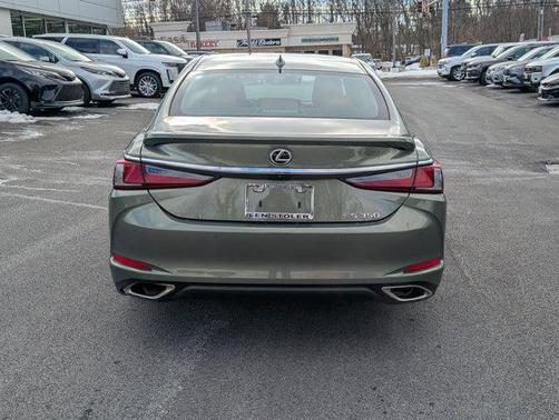 2024 Lexus ES 350 Luxury