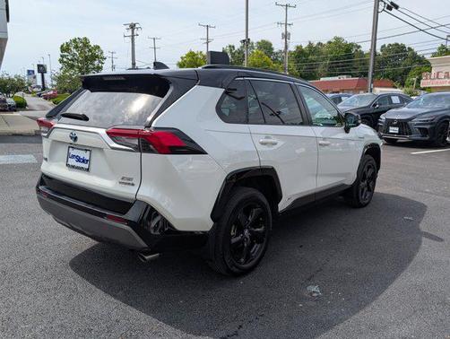 2019 Toyota RAV4 Hybrid SE