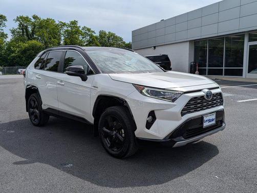2019 Toyota RAV4 Hybrid SE