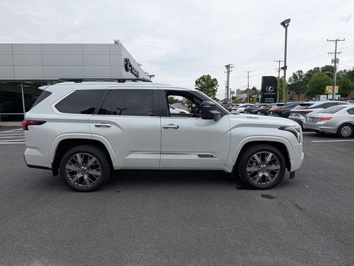 Wind Chill Pearl 2024 Toyota Sequoia Capstone