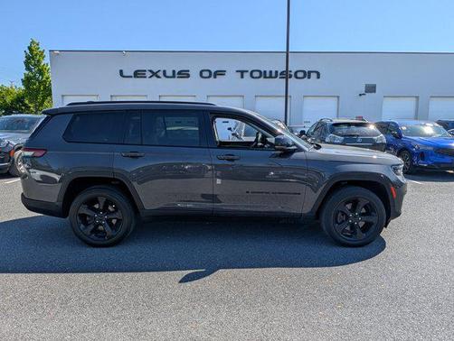 Baltic Gray Metallic Clearcoat 2023 Jeep Grand Cherokee L Limited