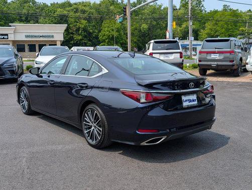 2023 Lexus ES 350 Base