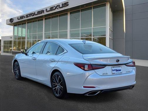 2023 Lexus ES 350 Base