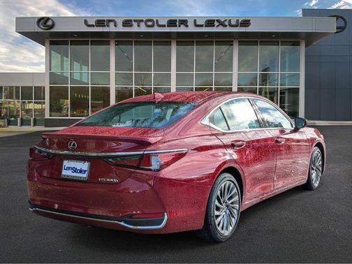 2025 Lexus ES 300h Luxury