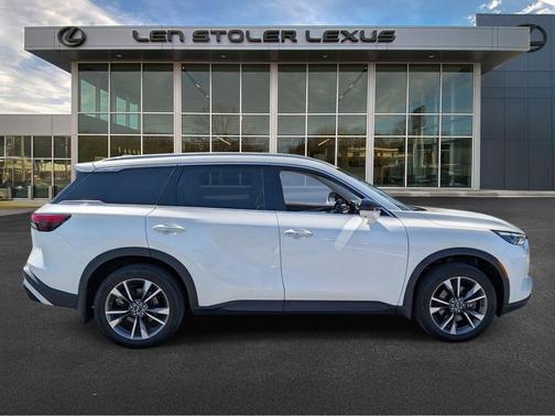Majestic White 2023 INFINITI QX60 Luxe