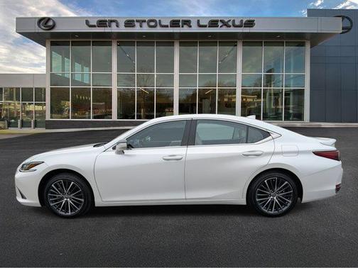 2025 Lexus ES 300h Base