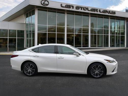 2025 Lexus ES 300h Base