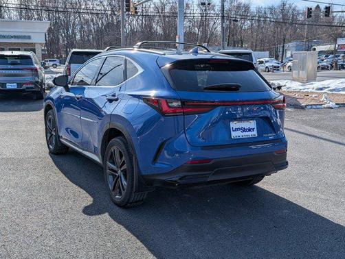 2025 Lexus NX 450h+ Luxury
