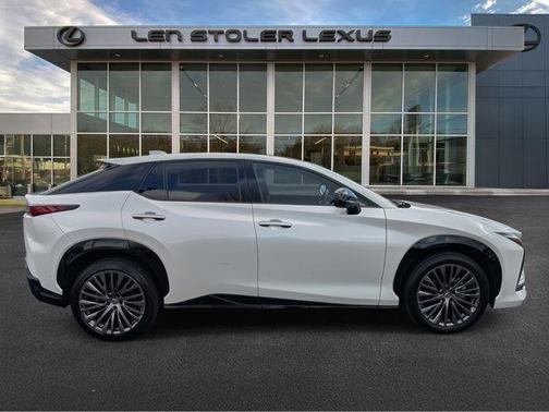 2023 Lexus RZ 450e Luxury