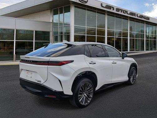 2023 Lexus RZ 450e Luxury