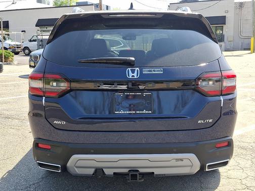 2025 Honda Pilot Elite
