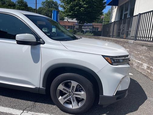 2024 Honda Pilot EX-L 7 Passenger