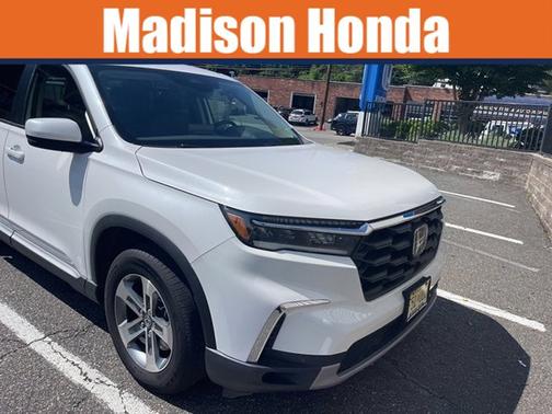 2024 Honda Pilot EX-L 7 Passenger